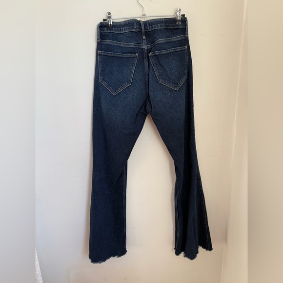 Abercrombie The Vintage Flare High Rise Jeans with Raw Hem - Dark Wash 27/4 - Picture 7 of 7